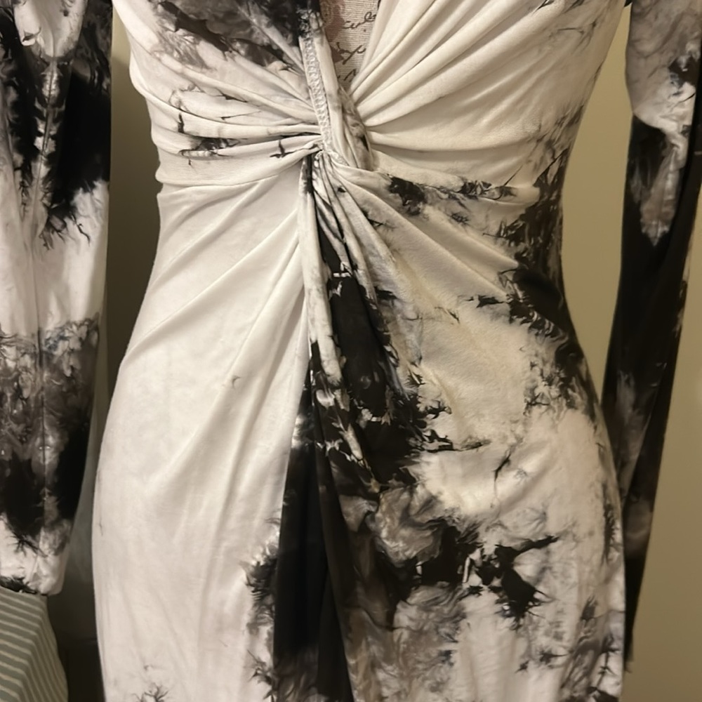 NWOT Beautiful Michelle Jonas dress - Picture 5 of 7